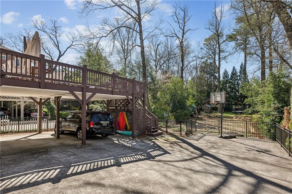 185 E Wesley Road NE