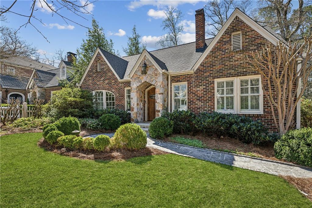 185 E Wesley Road NE