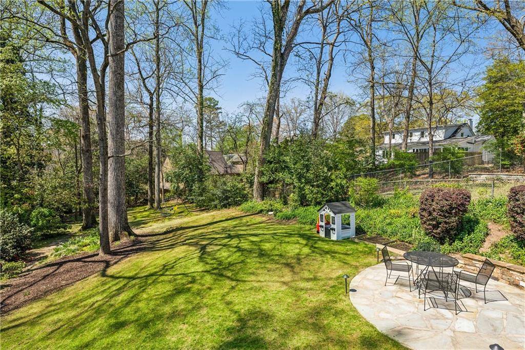 532 Princeton Way NE