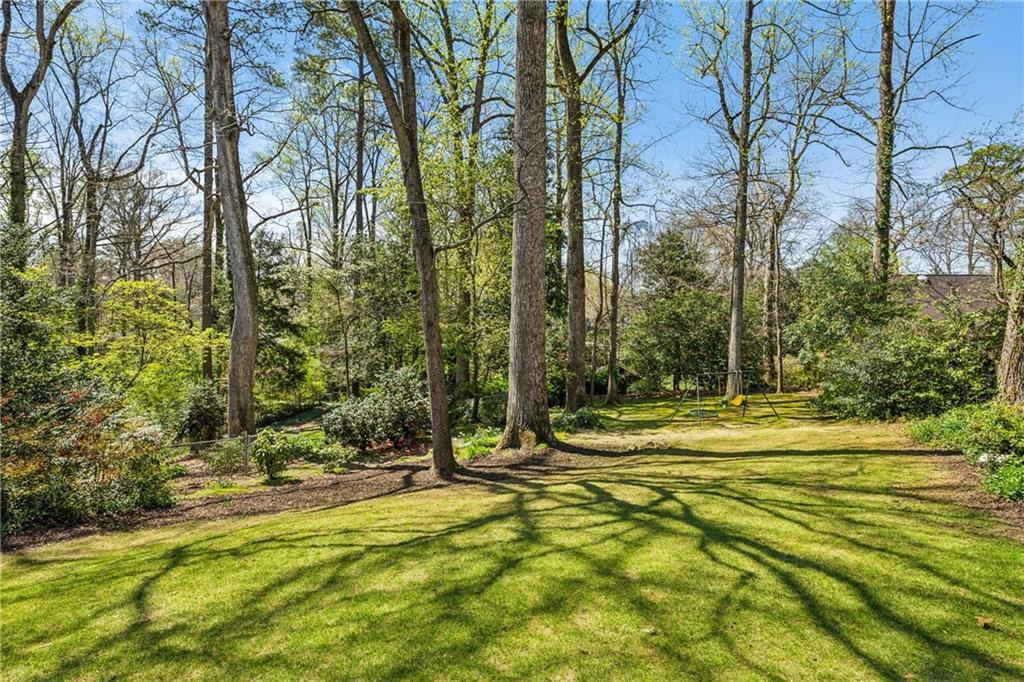 532 Princeton Way NE