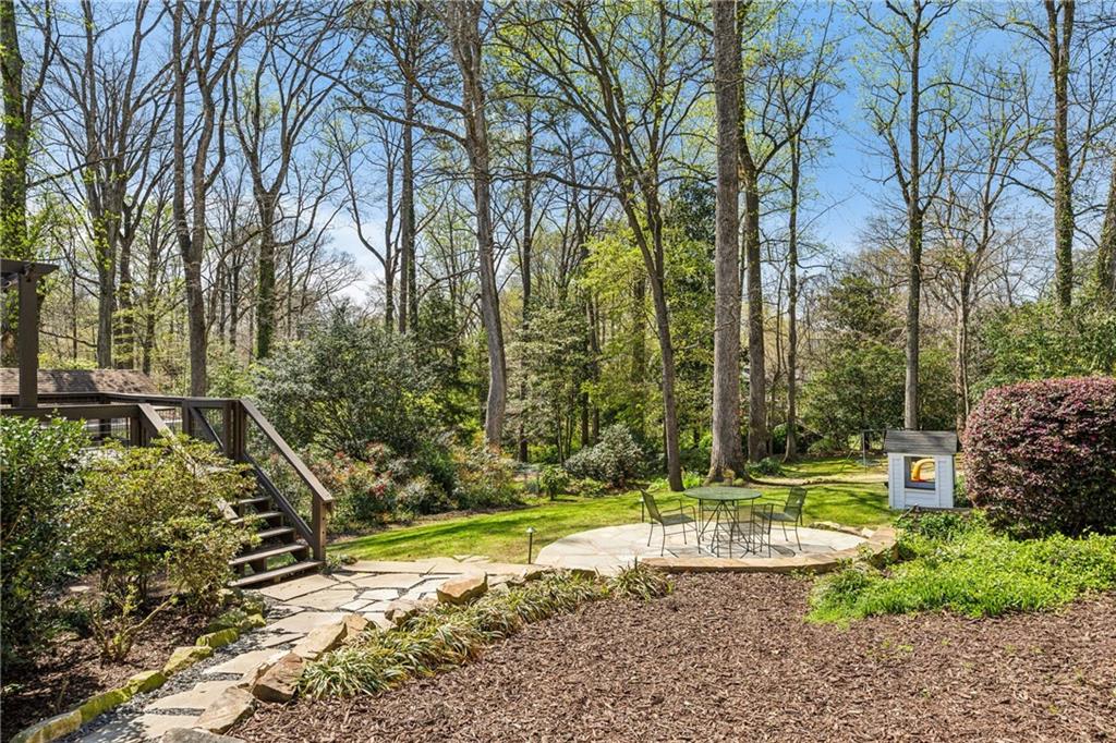 532 Princeton Way NE