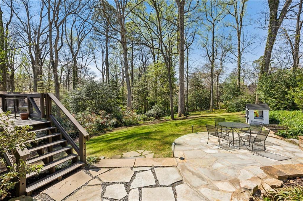 532 Princeton Way NE