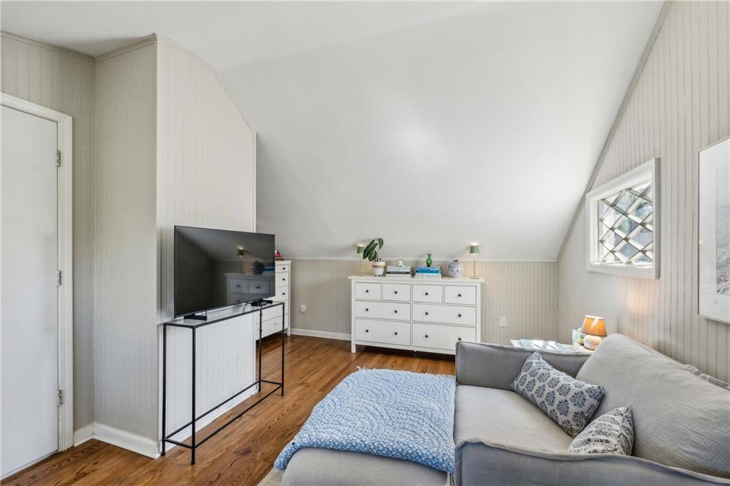 532 Princeton Way NE