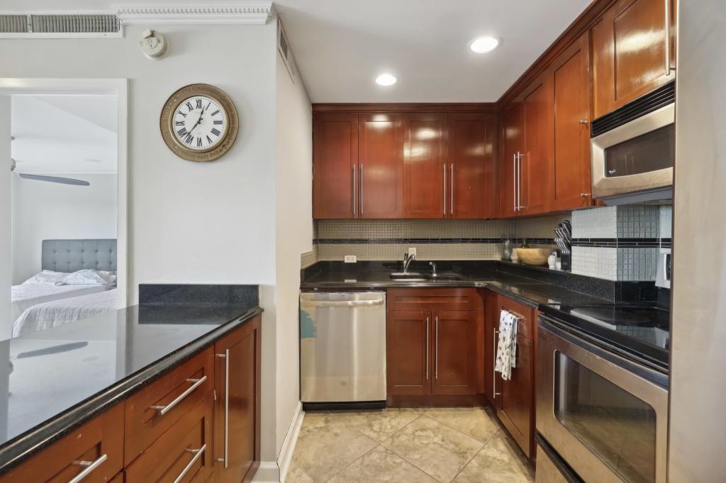 2285 Peachtree Road NE Unit 1207