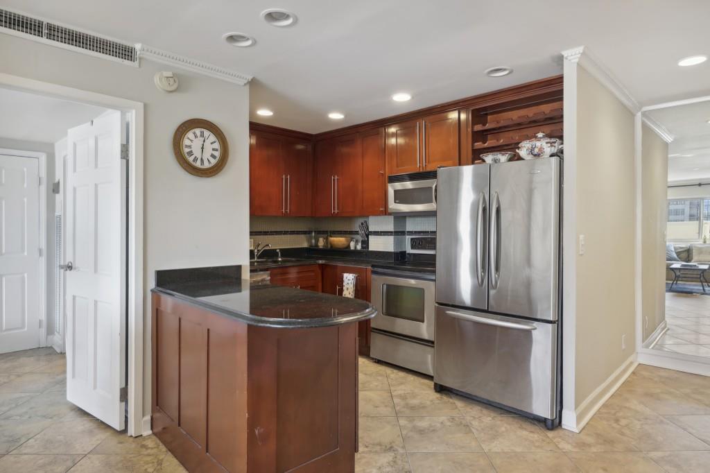 2285 Peachtree Road NE Unit 1207