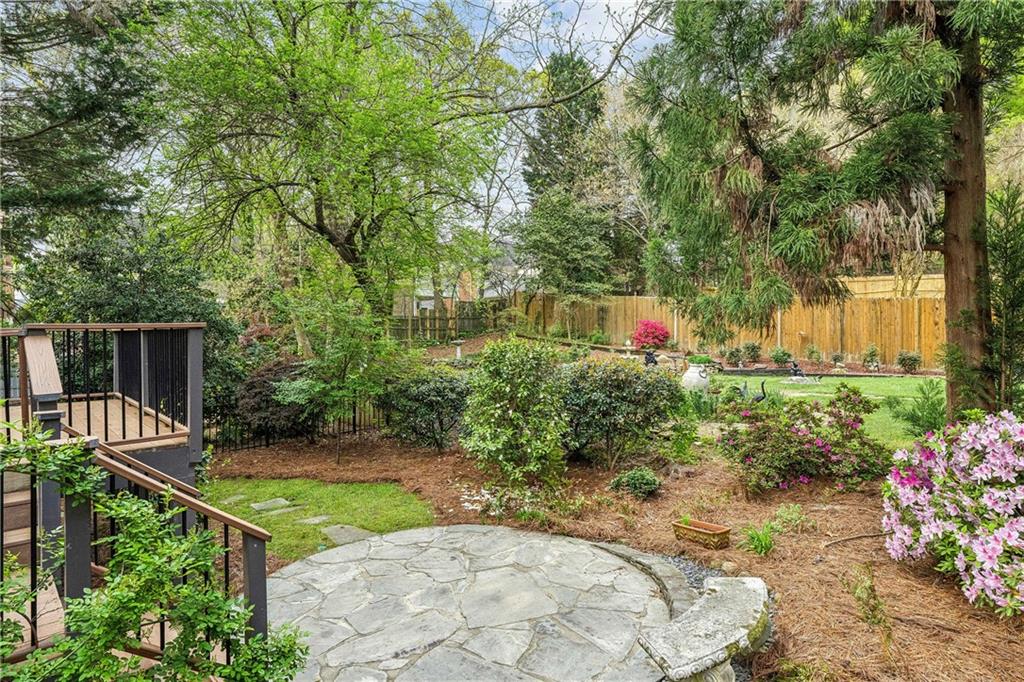 2314 Attaway Walk NE