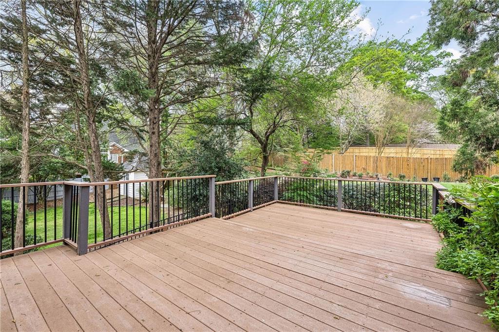 2314 Attaway Walk NE