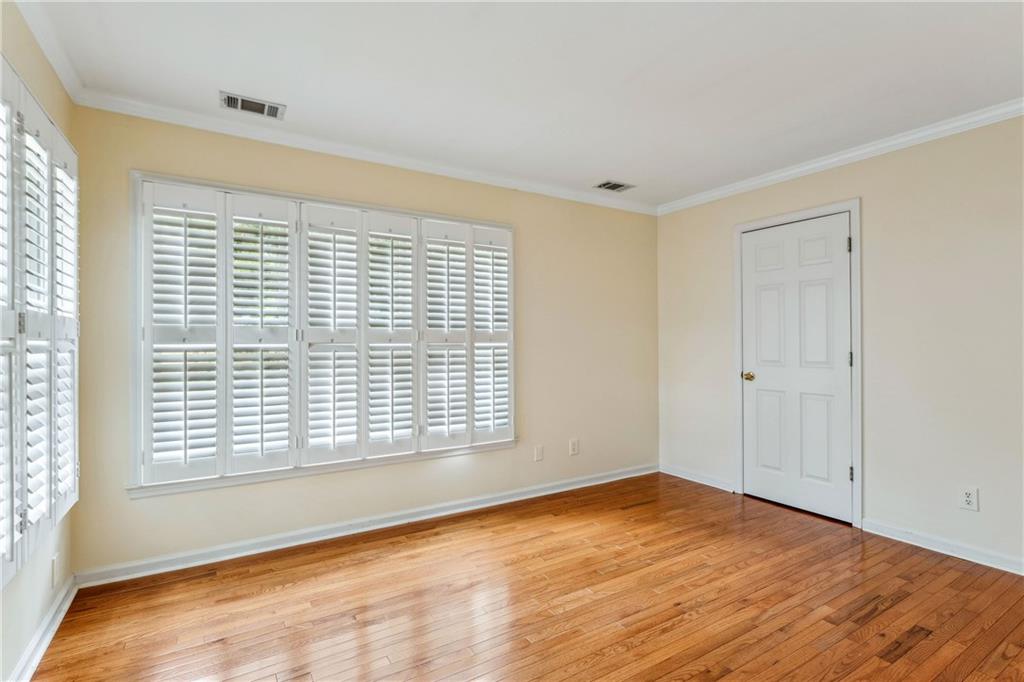 2314 Attaway Walk NE