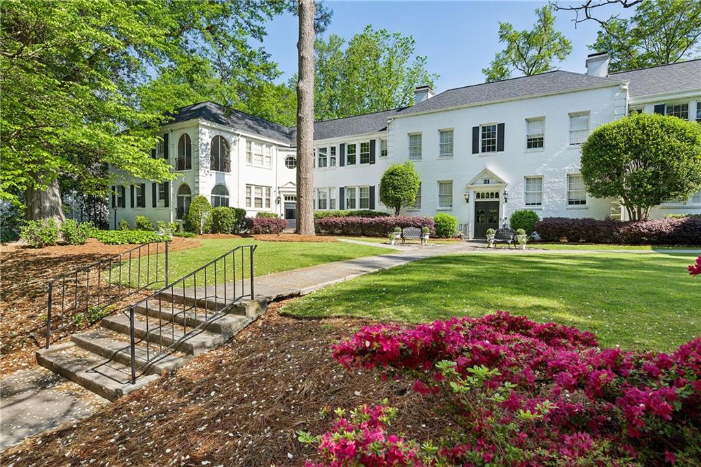 21 Peachtree Memorial Drive NW Unit 12