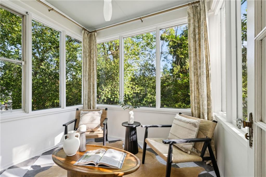 21 Peachtree Memorial Drive NW Unit 12