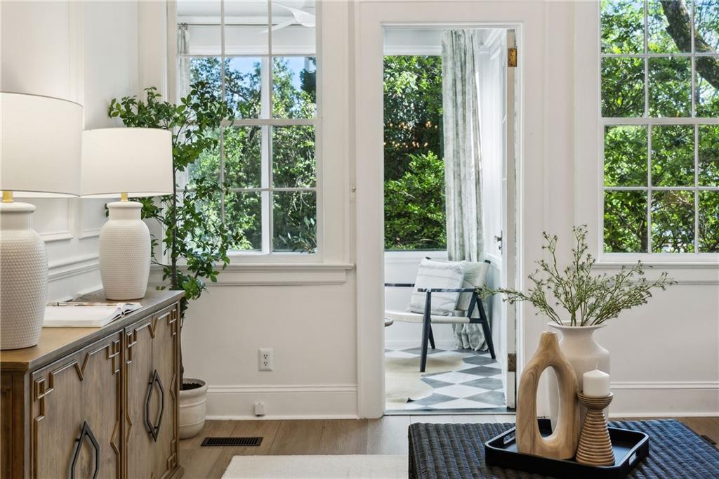 21 Peachtree Memorial Drive NW Unit 12