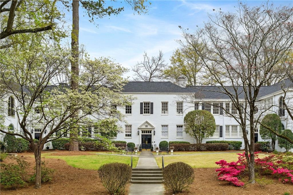 21 Peachtree Memorial Drive NW Unit 12