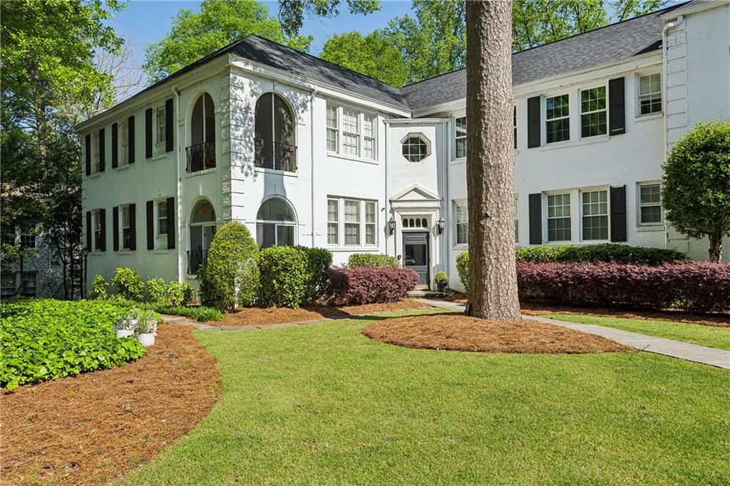 21 Peachtree Memorial Drive NW Unit 12