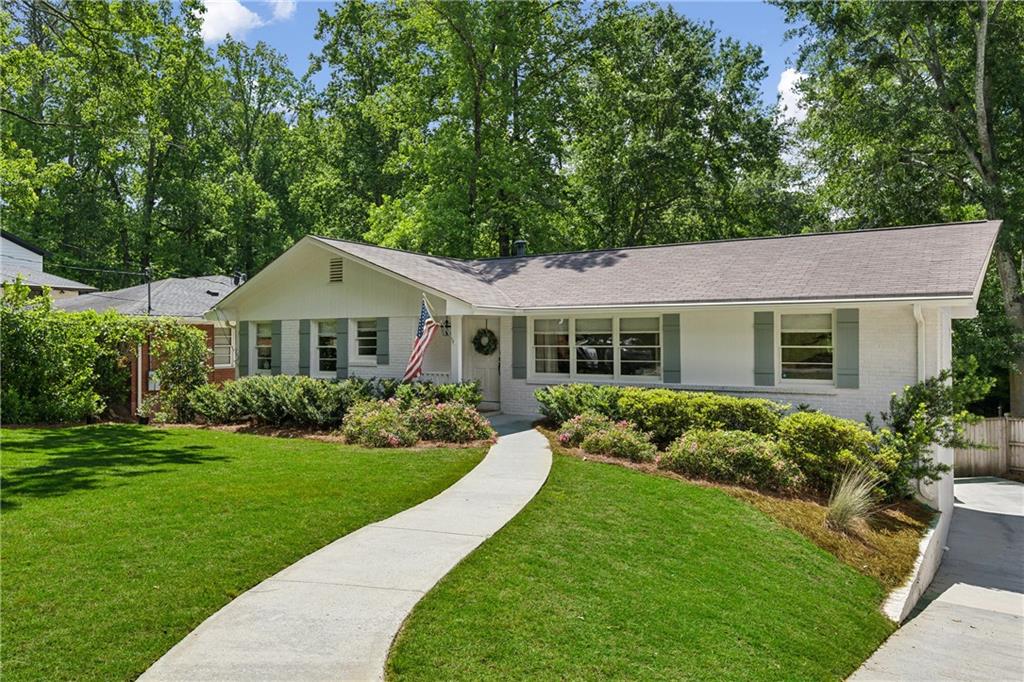 389 Valley Brook Drive NE