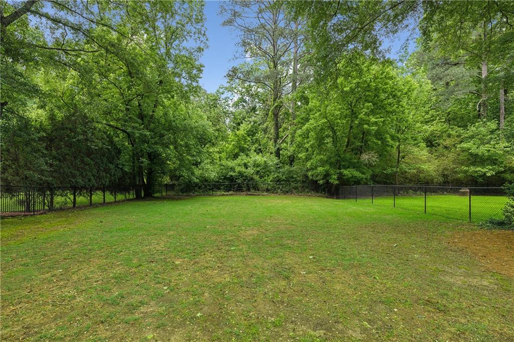 389 Valley Brook Drive NE