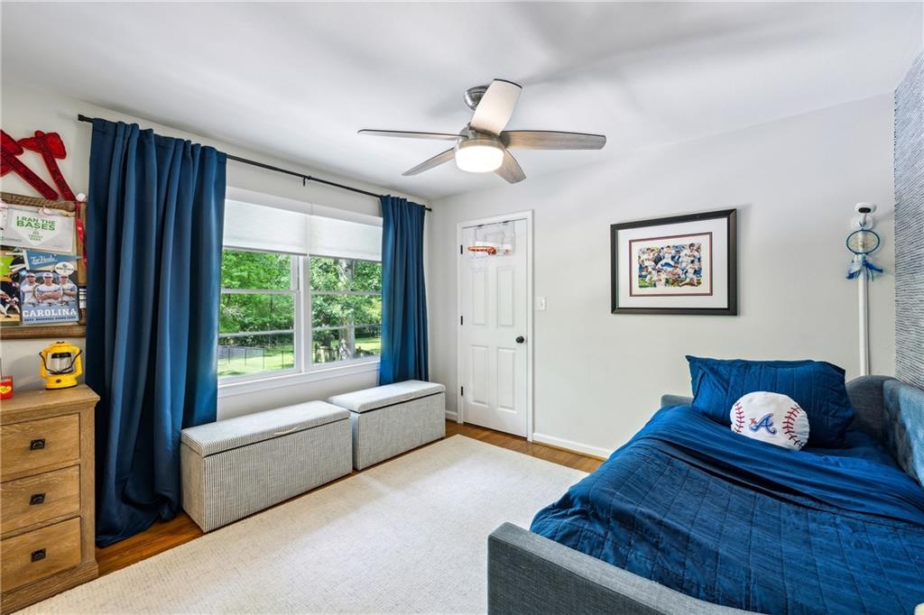 389 Valley Brook Drive NE