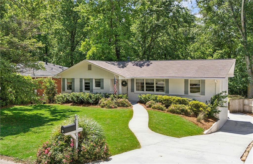 389 Valley Brook Drive NE