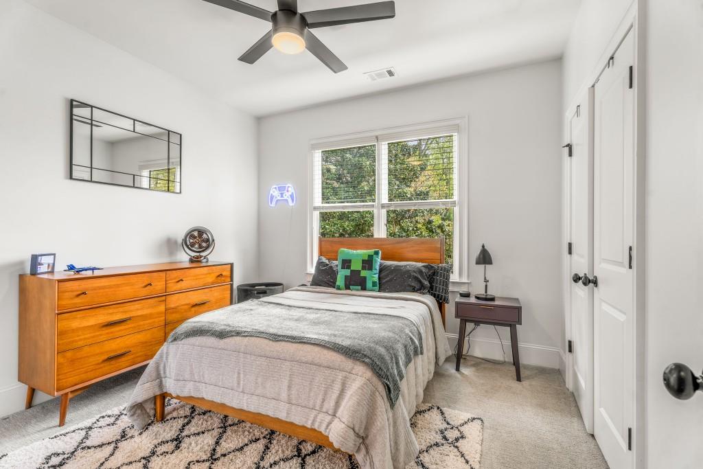 2537 Thompson Road NE