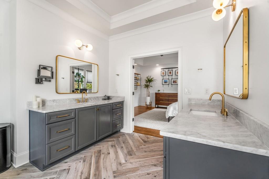 2537 Thompson Road NE