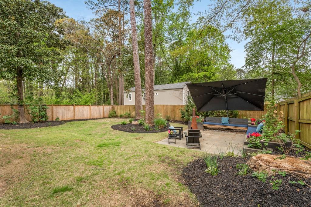 2537 Thompson Road NE