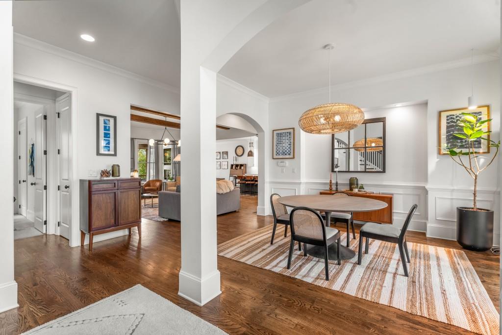 2537 Thompson Road NE