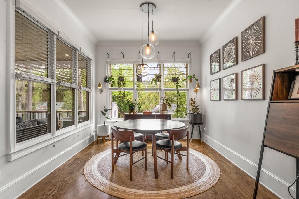 2537 Thompson Road NE