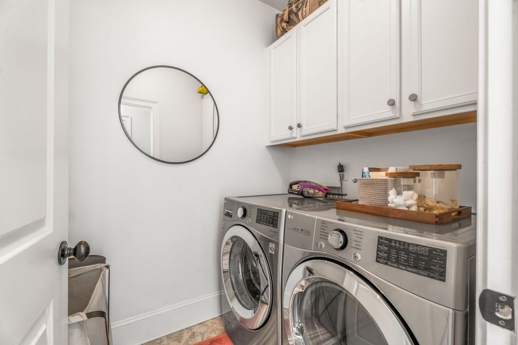 2537 Thompson Road NE