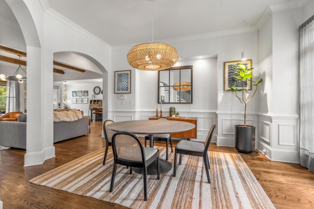 2537 Thompson Road NE