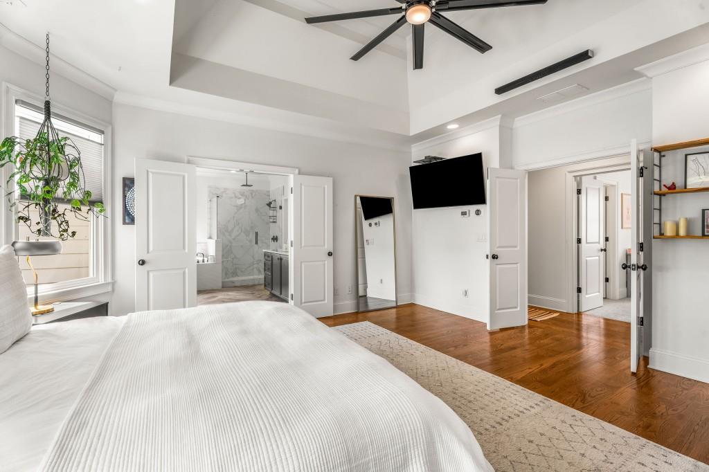 2537 Thompson Road NE