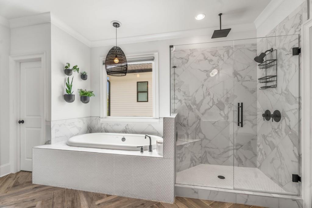 2537 Thompson Road NE