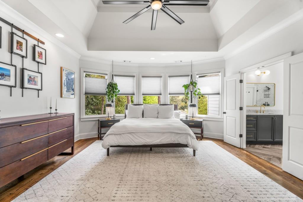 2537 Thompson Road NE