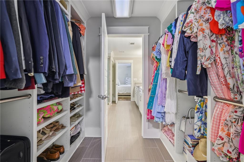 1282 Fairhill Lane NE