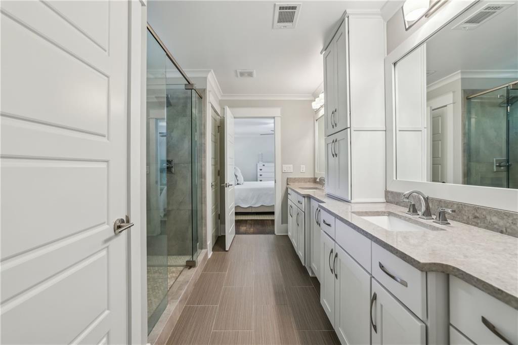 1282 Fairhill Lane NE