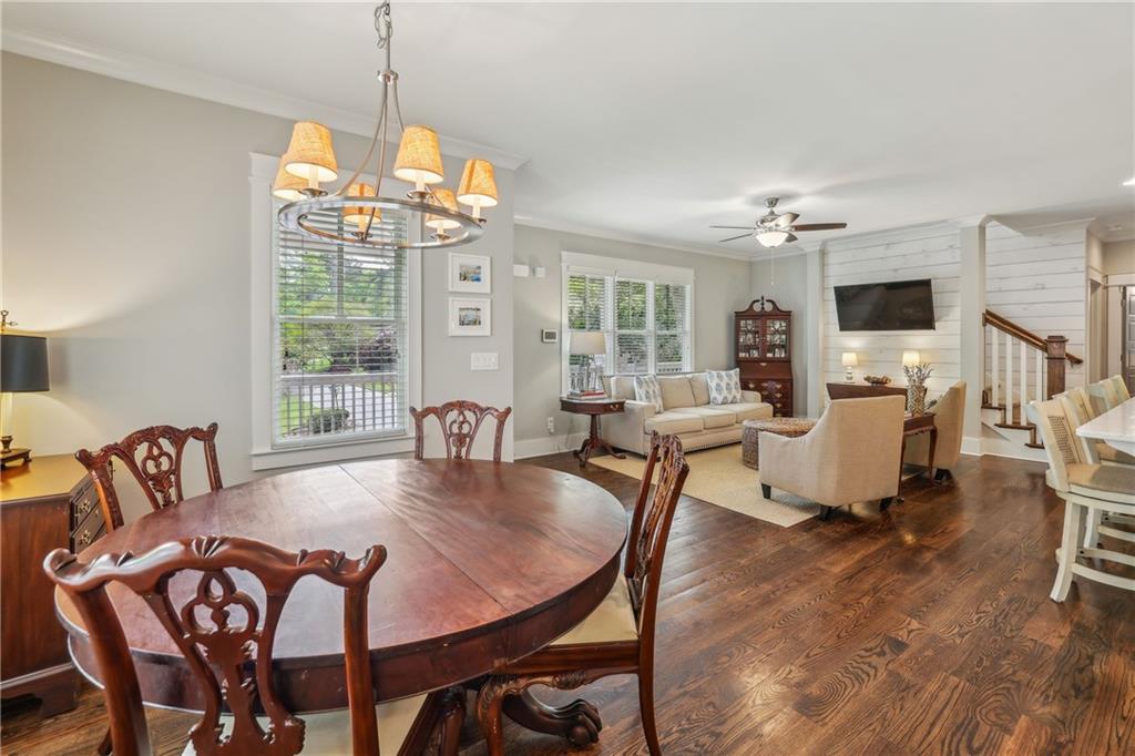 1282 Fairhill Lane NE