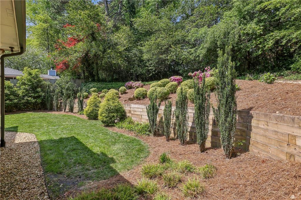 1282 Fairhill Lane NE