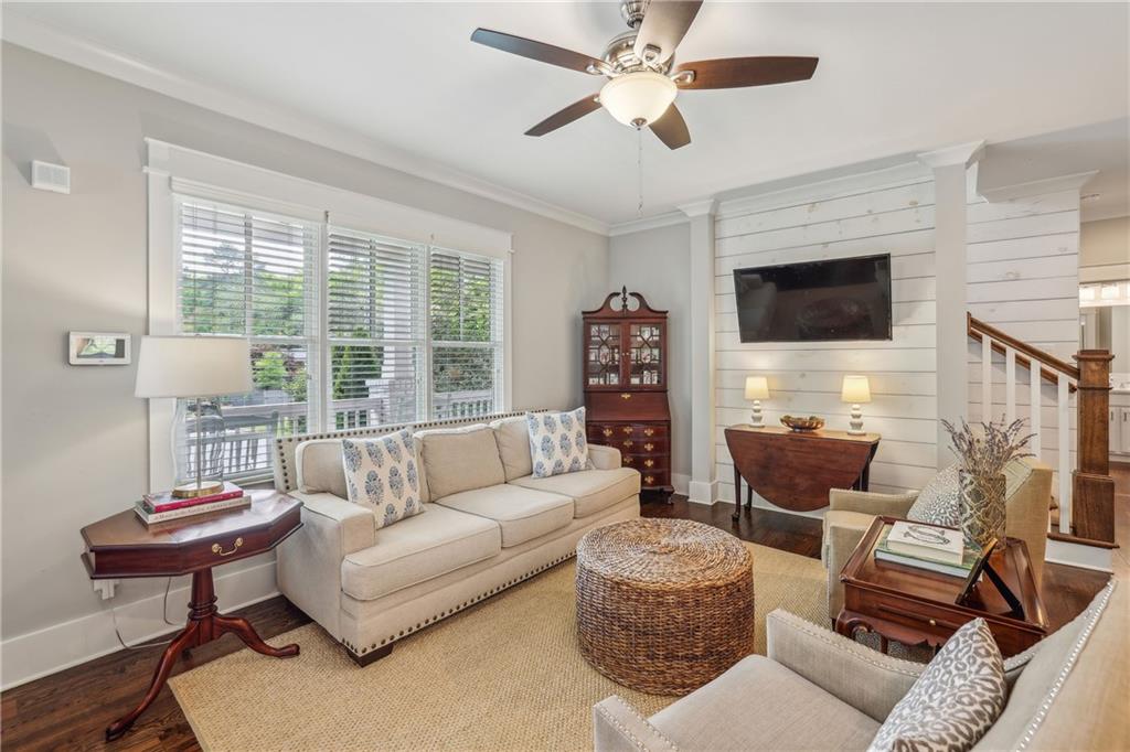 1282 Fairhill Lane NE