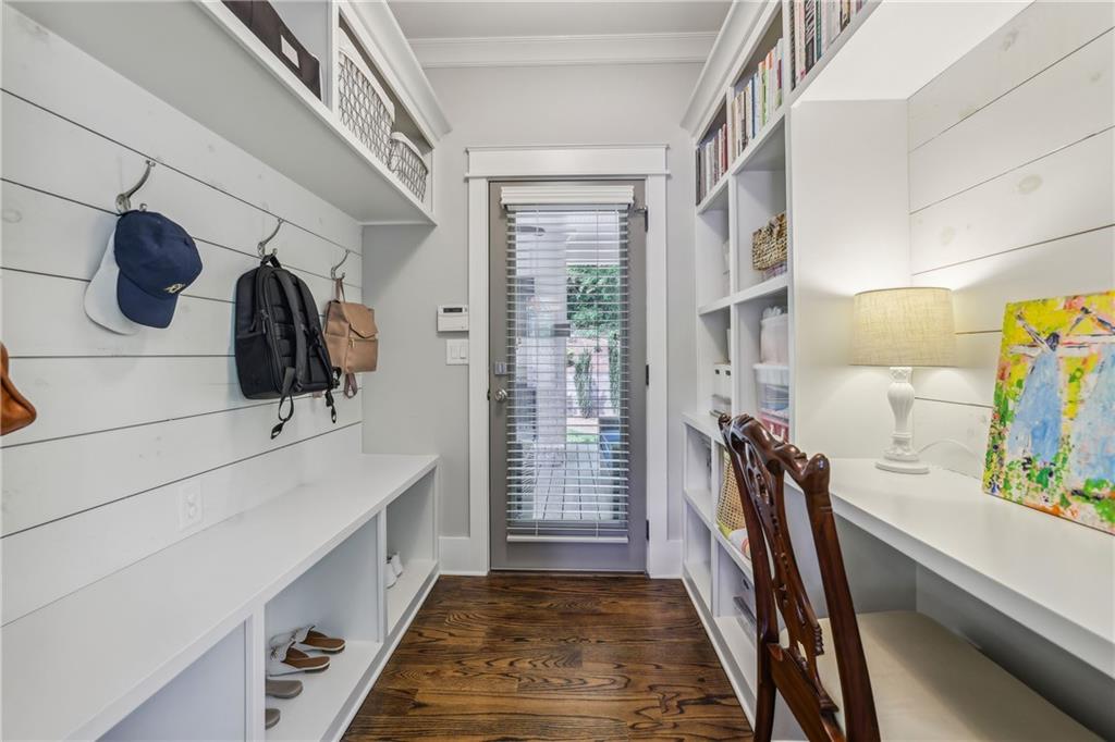 1282 Fairhill Lane NE