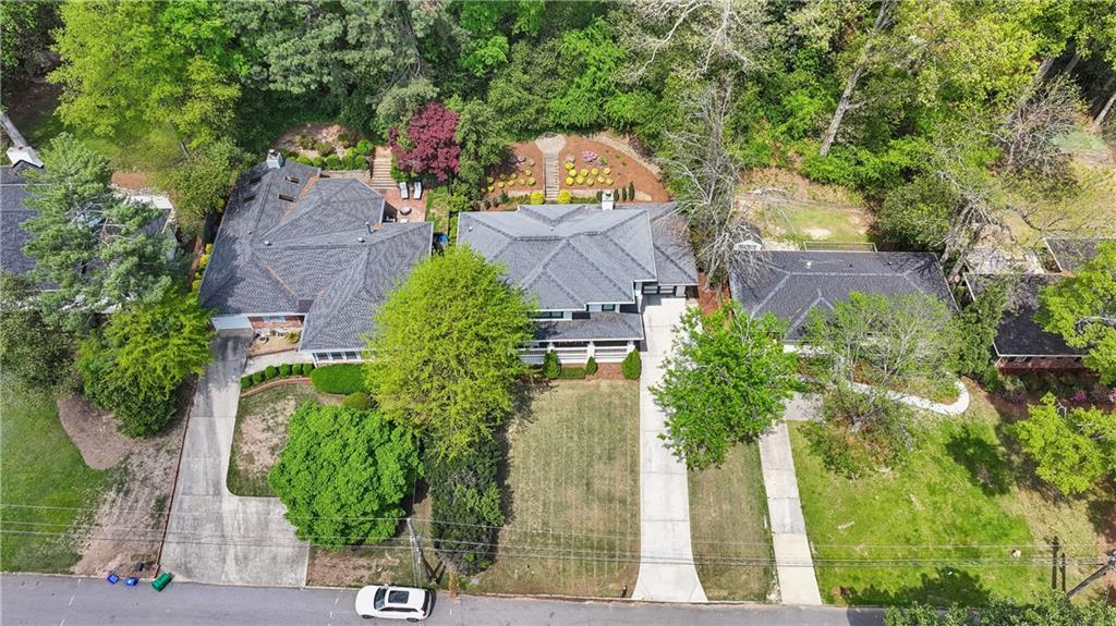 1282 Fairhill Lane NE