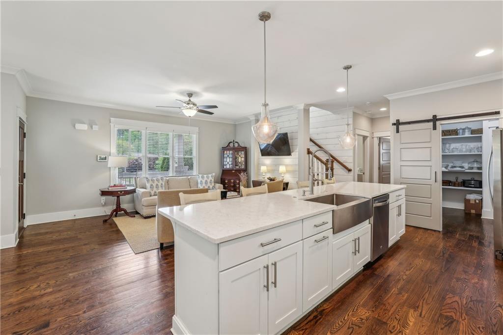 1282 Fairhill Lane NE