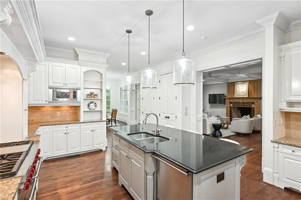 385 Laurel Chase Court