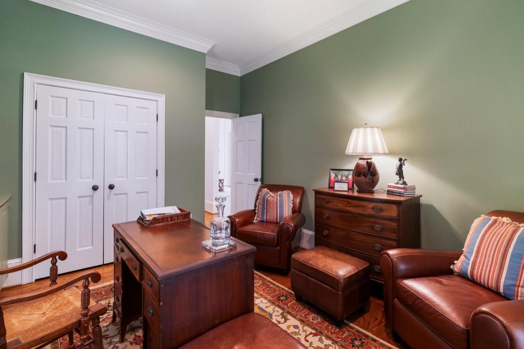 2376 Hyde Park Court