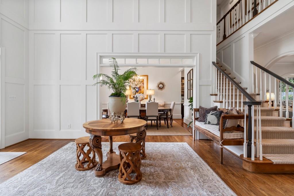 2376 Hyde Park Court