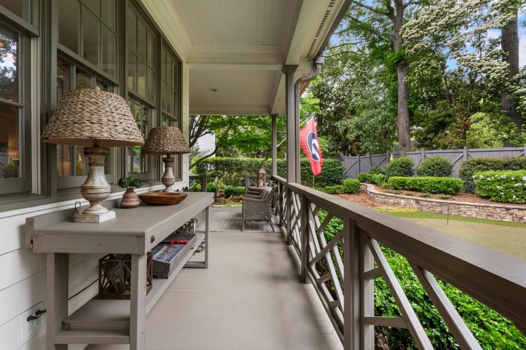 2376 Hyde Park Court