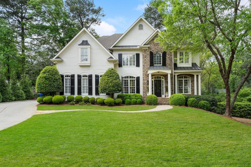 2376 Hyde Park Court