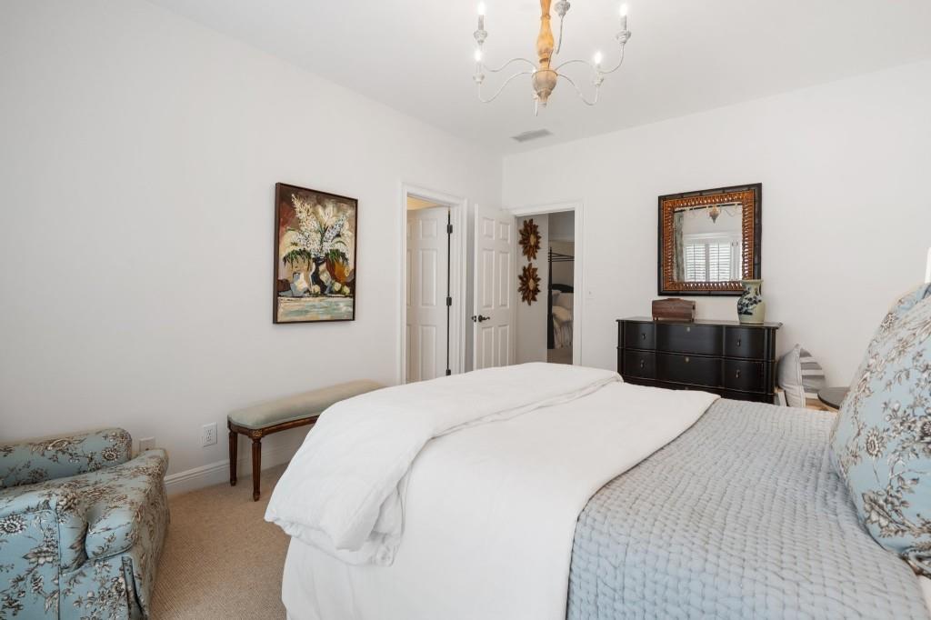 2376 Hyde Park Court