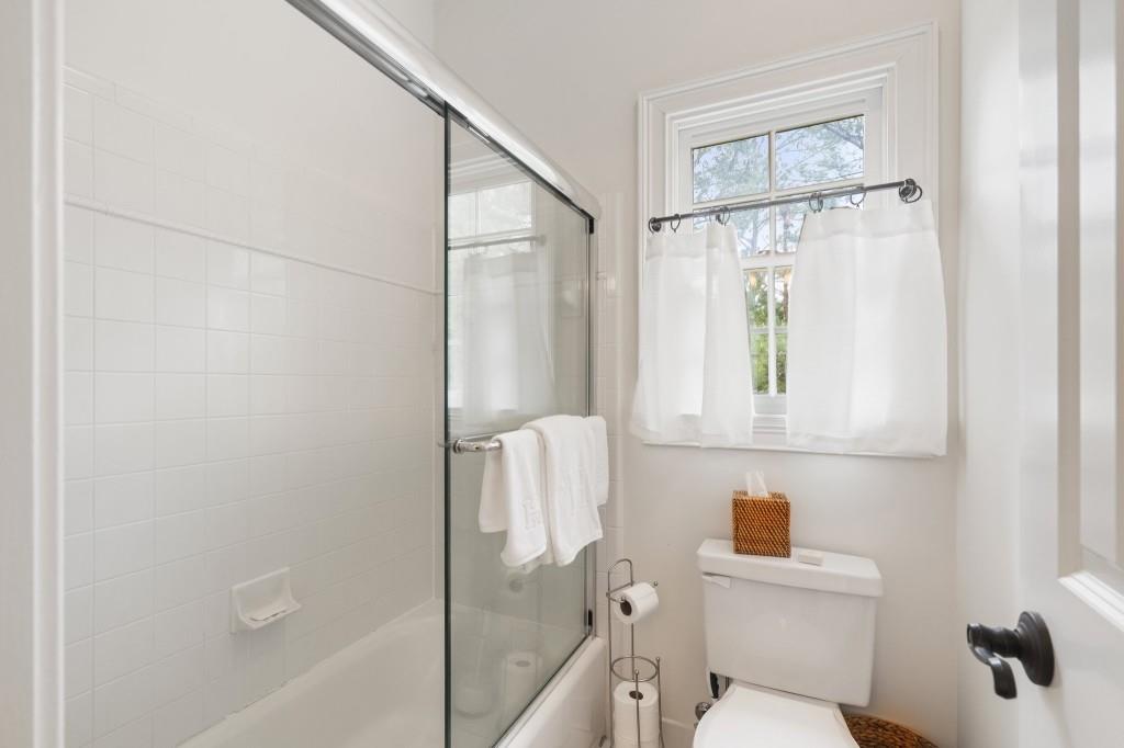 2376 Hyde Park Court