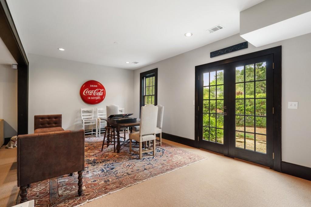 2376 Hyde Park Court