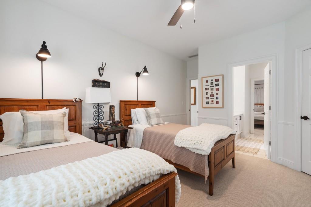 2376 Hyde Park Court