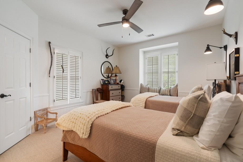 2376 Hyde Park Court