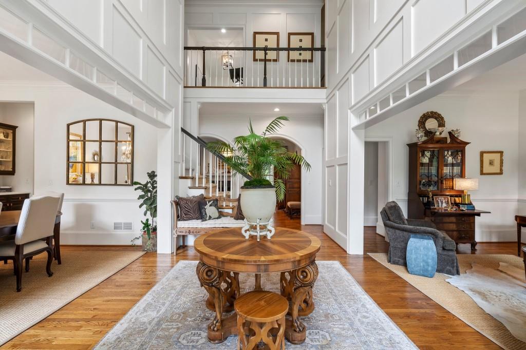 2376 Hyde Park Court